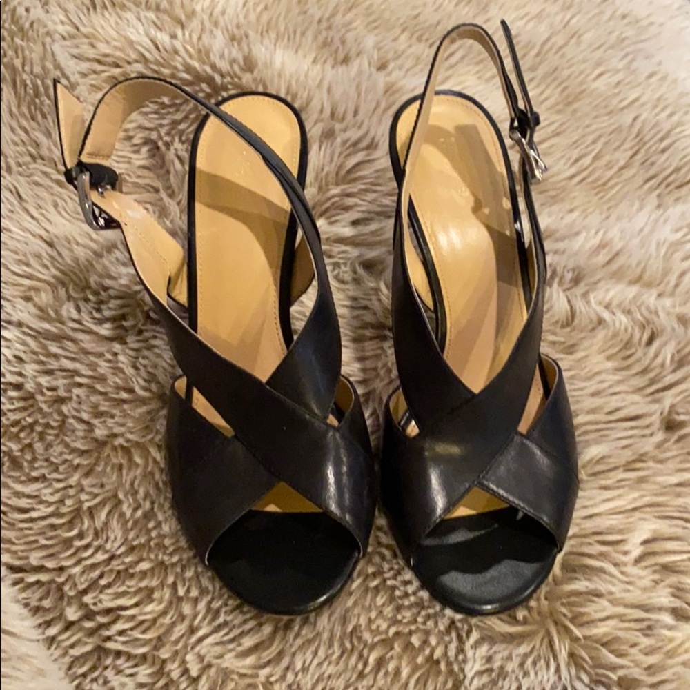Michael Kors black pumps